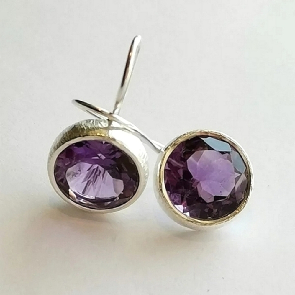 Brushed sterling silver round amethyst drop earrings 🆕